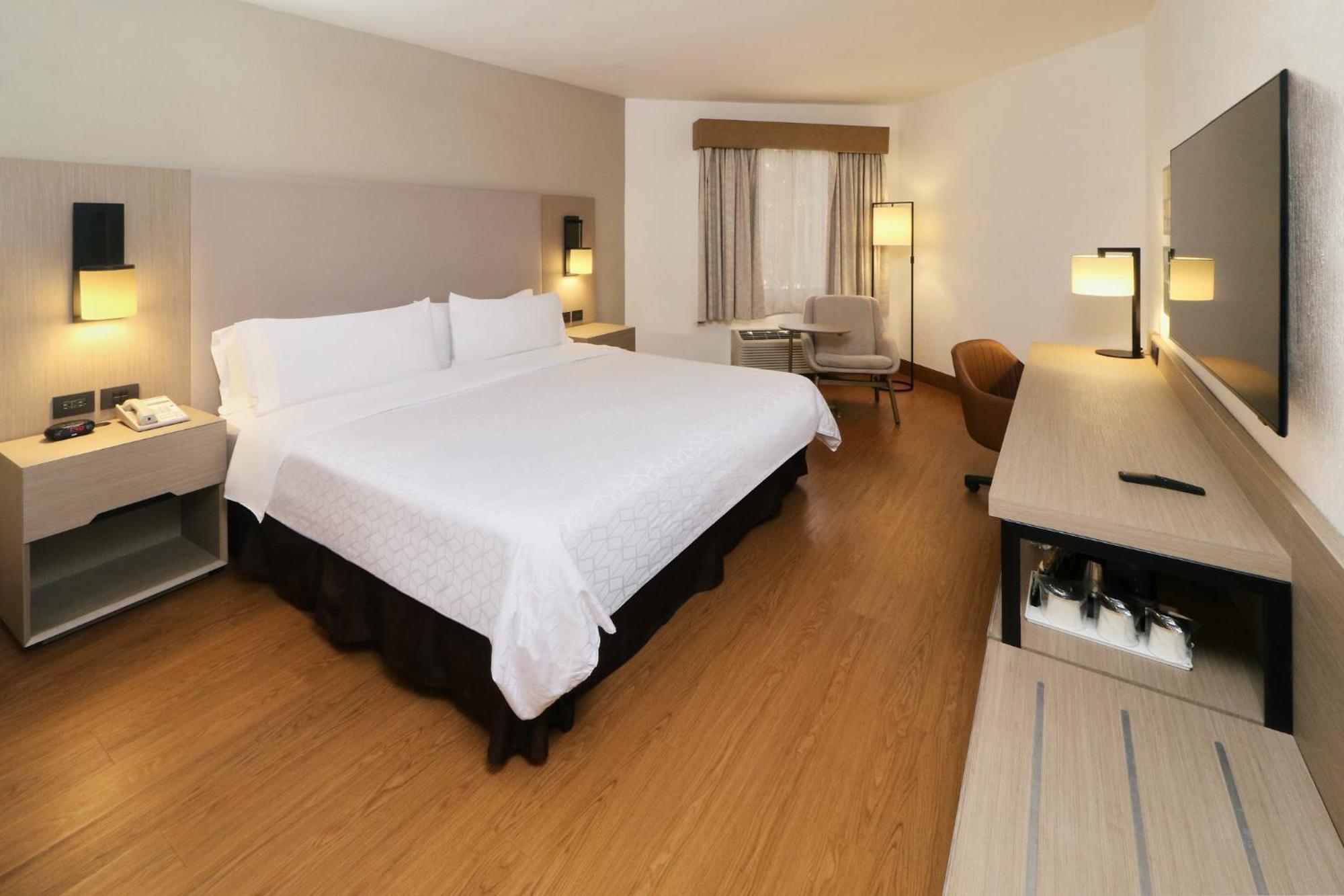 Holiday Inn Tijuana Zona Rio By Ihg Exterior photo